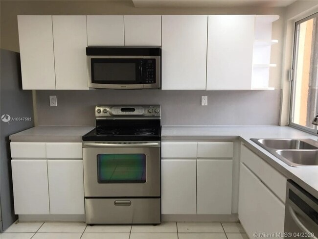 Kitchen on the first floor - 9195 Fontainebleau Blvd