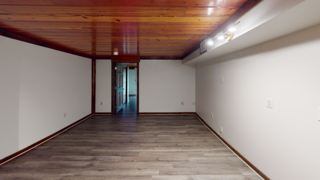 Building Photo - 59 Pleasant St