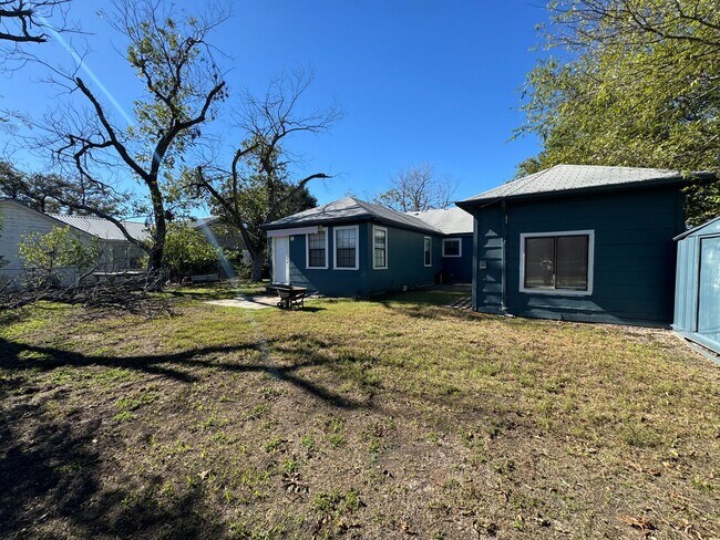 Building Photo - 5-Bedroom Home for Rent in Temple - *Save $255/Month!*