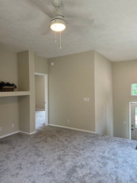 Building Photo - 4418 S 178th St