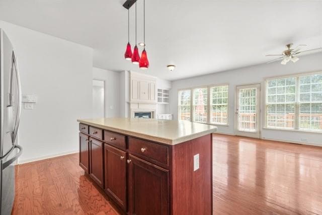 Building Photo - 585 Marylebone Dr