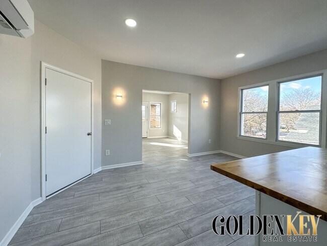 Building Photo - 3854-3831 31st St