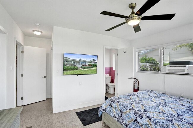 Building Photo - 4313 Sea Grape Dr