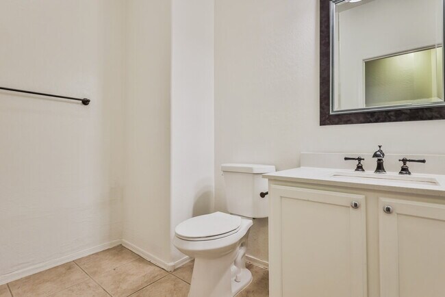 Building Photo - 45129 W Desert Cedars Ln