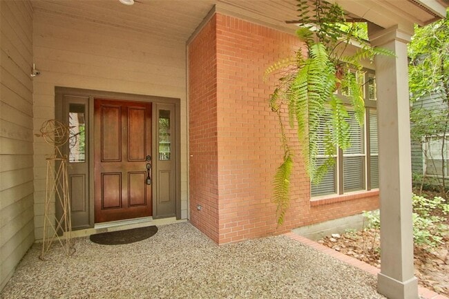 Building Photo - 6 Leaf Trace Ct