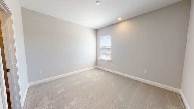 Building Photo - Exceptional Nearly New Toll Brothers Home in a Gated St. Augustine Community -4 Car Garage!