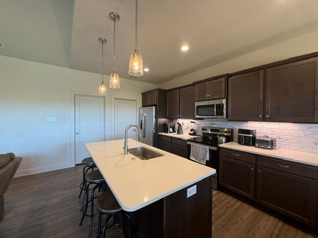 Building Photo - 3841 Kala Dr