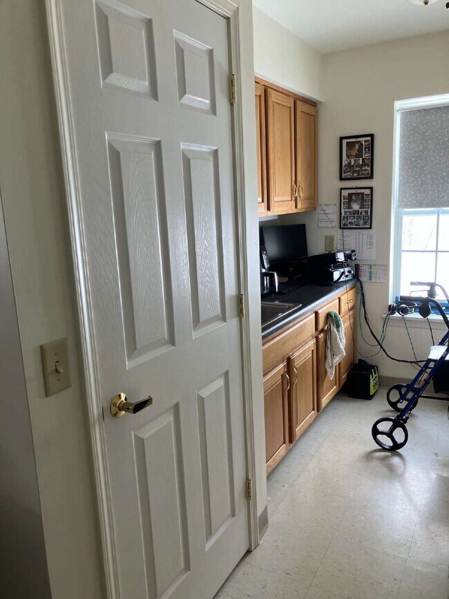 Building Photo - 3 Bedroom/Office 1.5 bath in the Village of Fairport - Available May 2026! $3,050/month