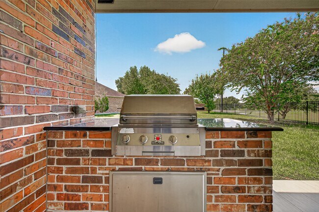 Building Photo - 10834 Poolman Pl