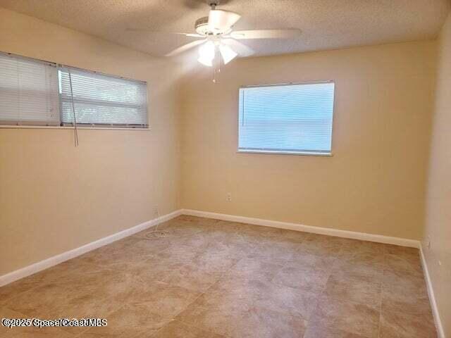 Building Photo - 130 Tiki Dr