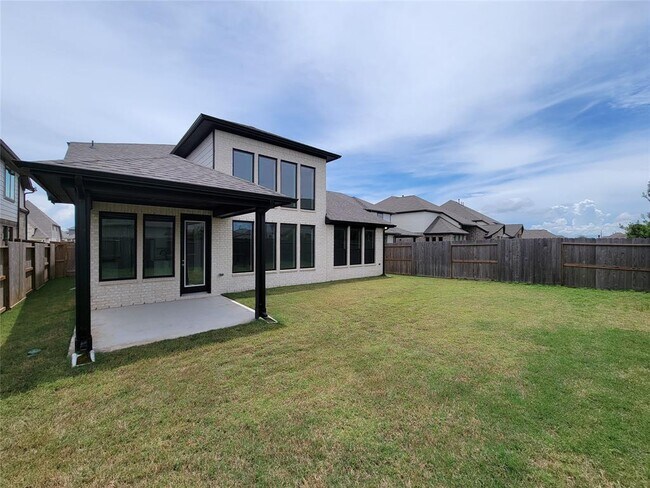 Building Photo - 18206 Summerland Lk Wy