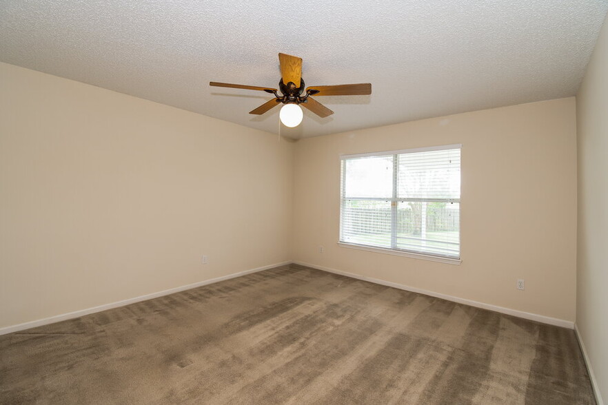 Building Photo - 3001 Golden Pond Blvd