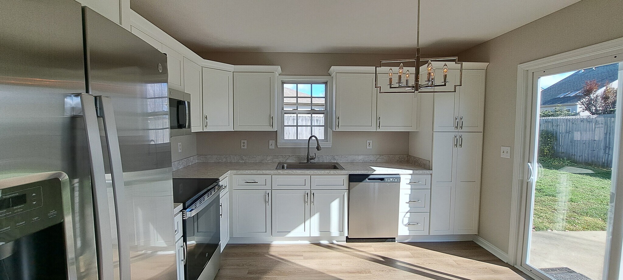 Building Photo - 1906 Terrace Pt