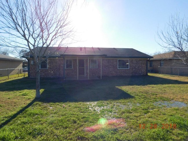 Building Photo - 1010 Jackie Jo Ln