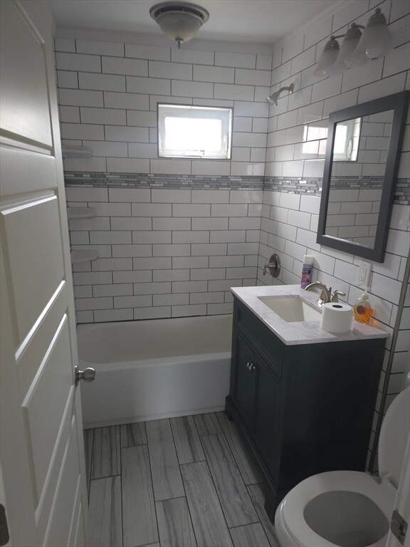 Building Photo - 531 Berkshire Ave