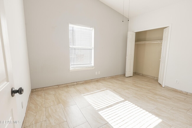 Building Photo - 12266 Amstater Cir