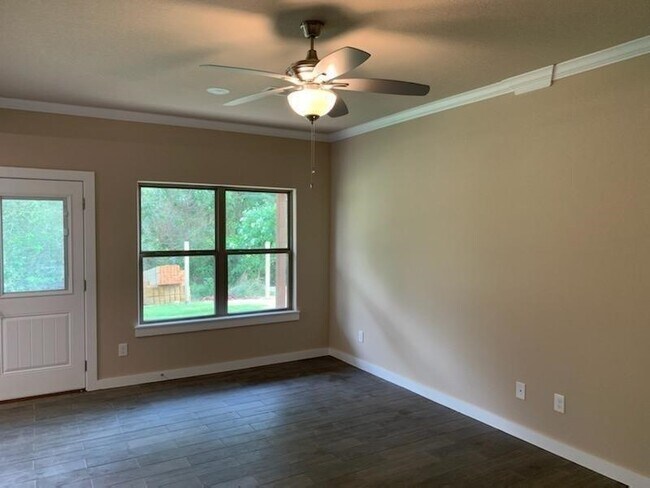 Building Photo - 1540 Sandpiper St
