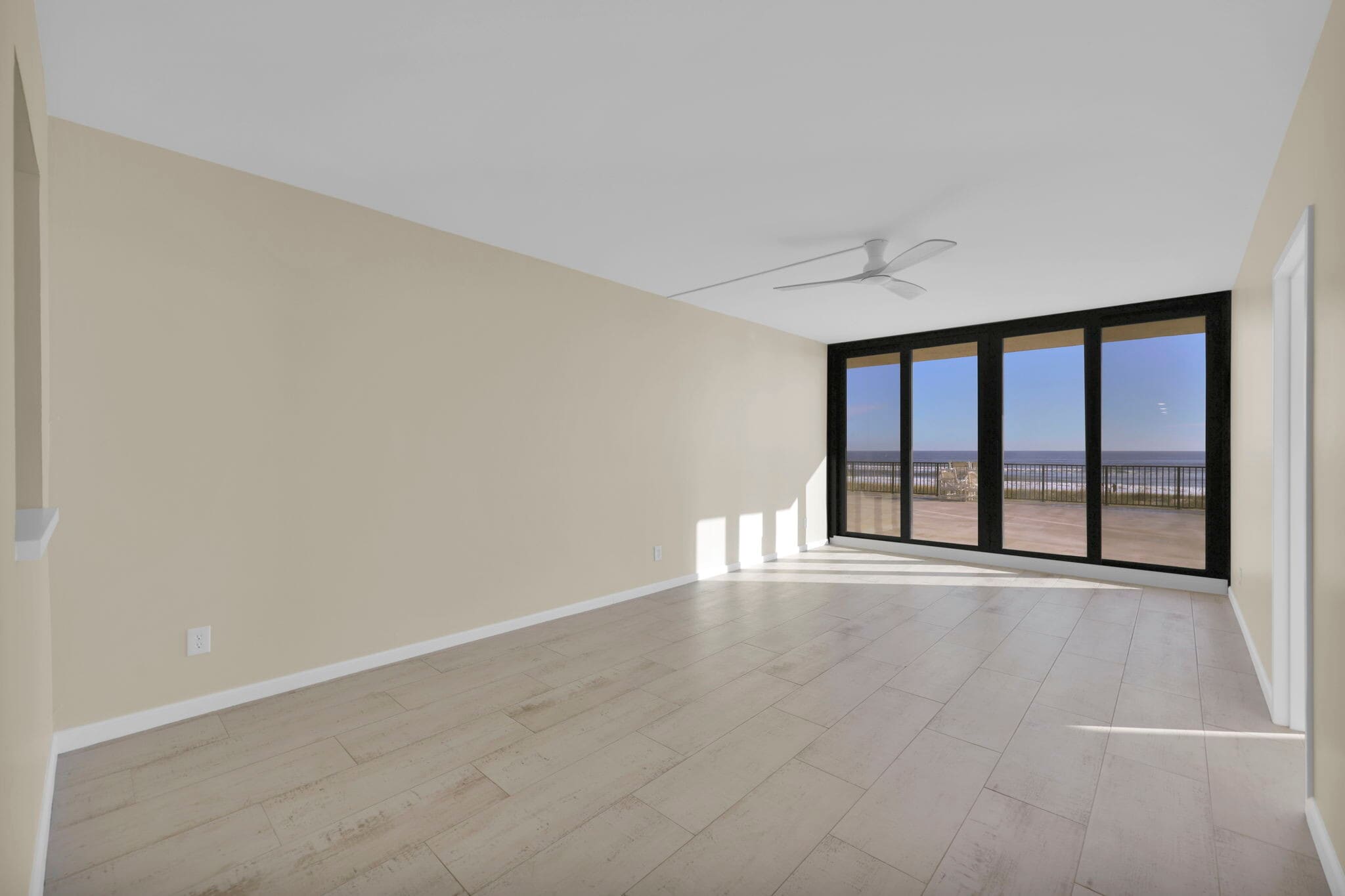 Building Photo - 601 1st St S