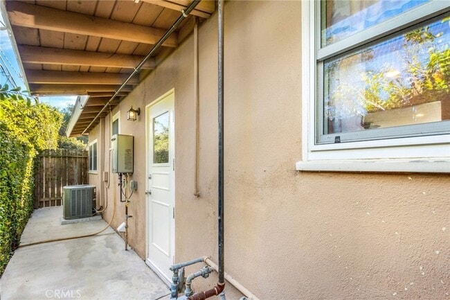 Building Photo - 2292 Orchard Dr