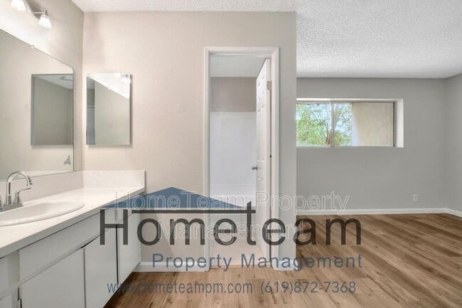 Building Photo - 8075 Caminito de Pizza