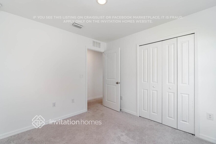 Building Photo - 4211 Palatina Way