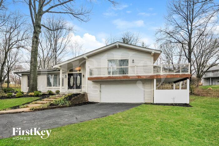 Primary Photo - 7 St Valery Ct