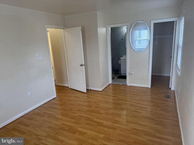 Building Photo - 540 Peacock Dr