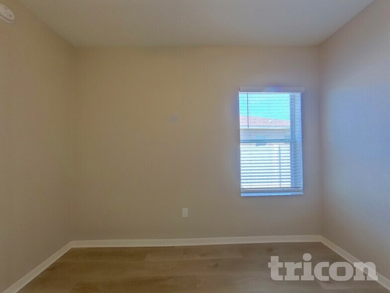 Building Photo - 6715 Castle Green Pl