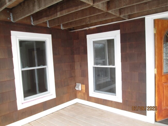 Building Photo - 38 Forest St