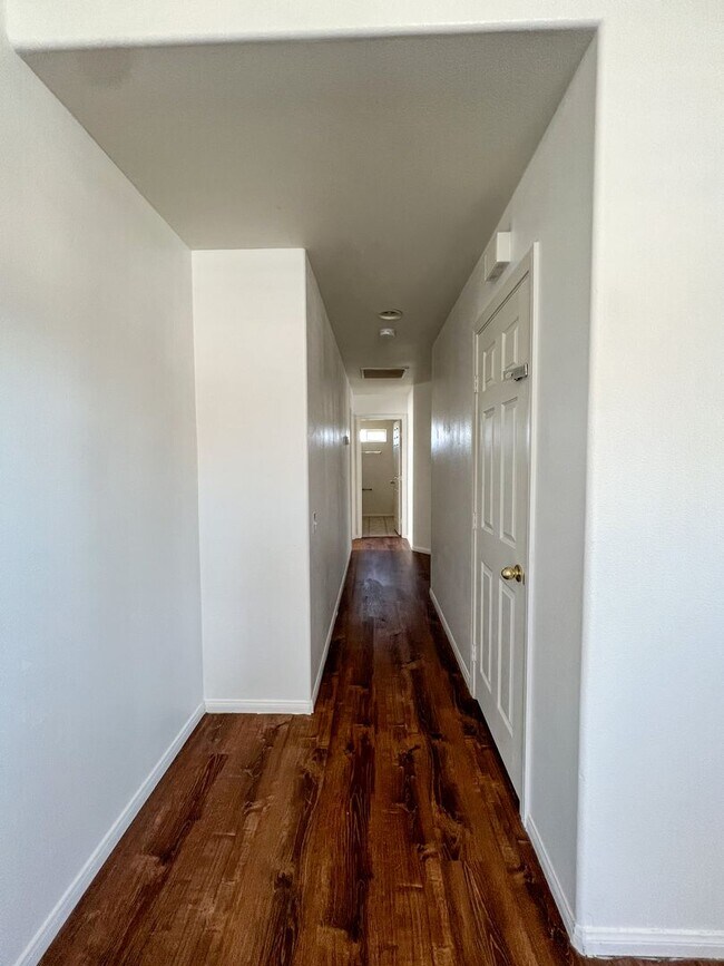 Building Photo - MOVE IN SPECIAL: $200 OFF FIRST MONTHS RENT!*