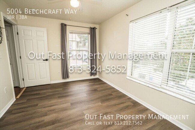 Building Photo - 5004 Beechcraft Way