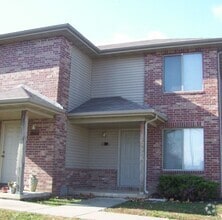 Building Photo - Fairway Tri-Plex