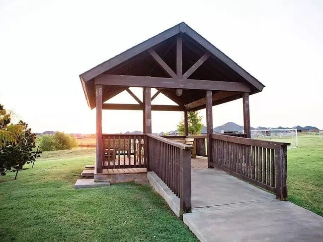 Building Photo - Beautiful 3 Bed Home in The Grove | Move-In Ready