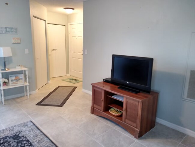Building Photo - 12640 Equestrian Cir