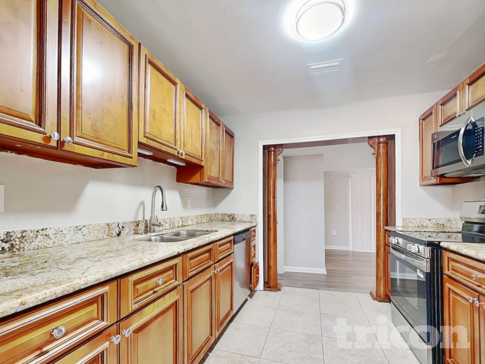 Building Photo - 14931 Pine Crest Rd