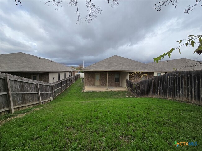 Building Photo - 1030 Carolyn Cove