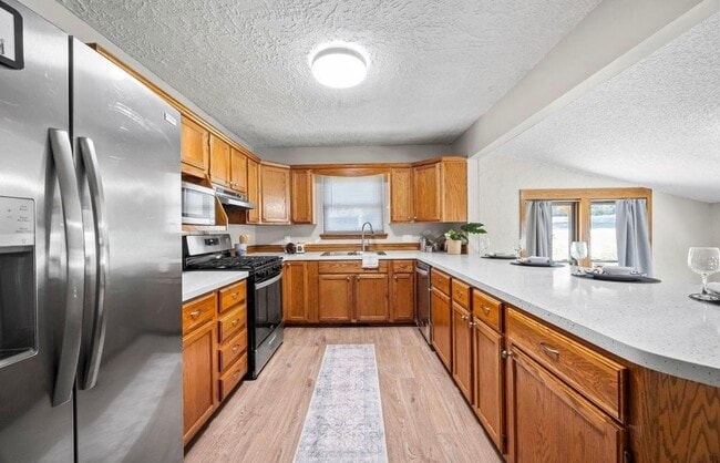 Building Photo - 1815 N Woolsey Ave