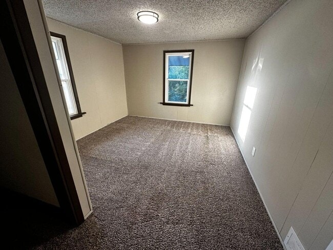 Building Photo - 405 Beech St