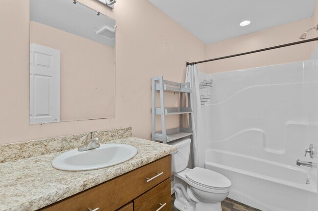 Building Photo - 7 Pheasant Run