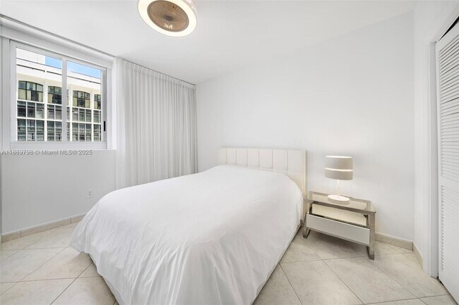 Building Photo - 4779 Collins Ave