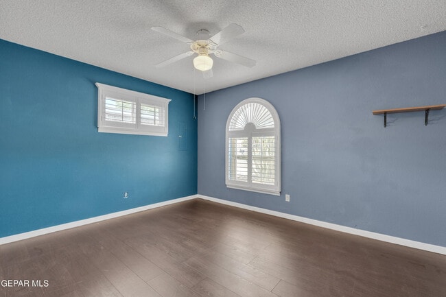 Building Photo - 6820 Villa Hermosa Dr