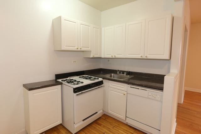 Building Photo - 3727 N Pine Grove Ave