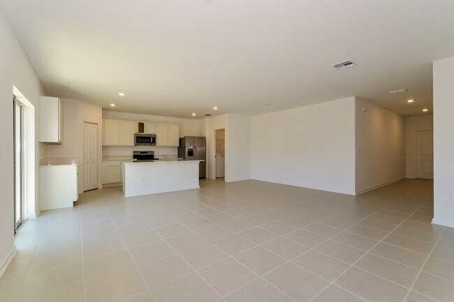 Building Photo - 2219 Rock Dr