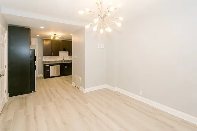 Building Photo - 834 N Mozart St
