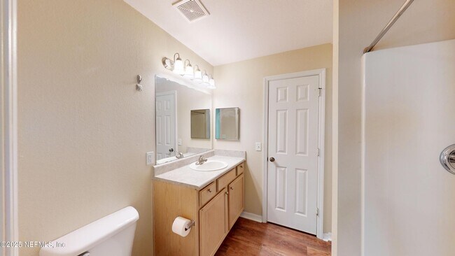 Building Photo - 7800 Point Meadows Dr