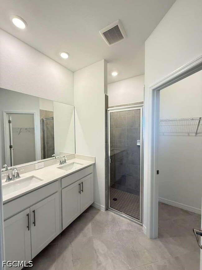Building Photo - 14778 Martingale Pl