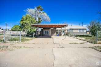 Building Photo - 2641 E Baylor St