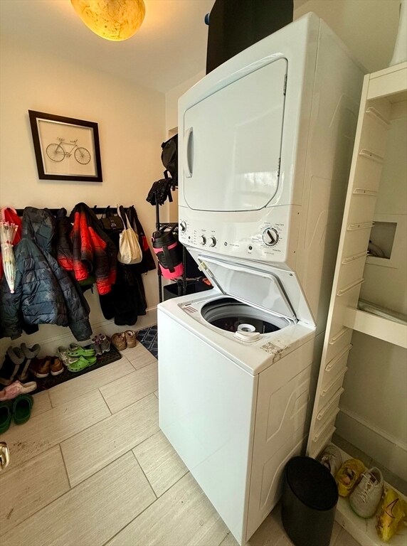 Building Photo - 253 Brown St