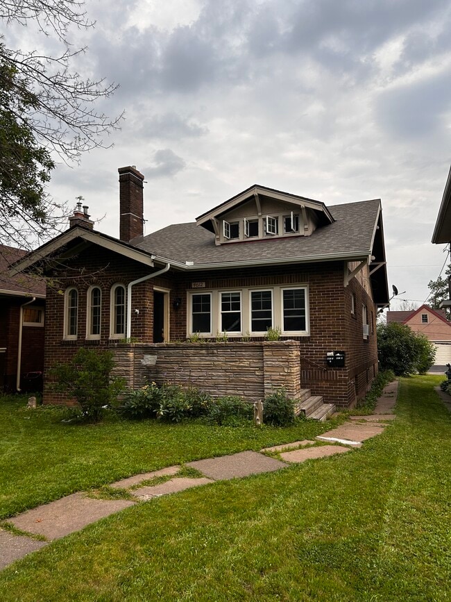 Building Photo - 4612 W 5th St