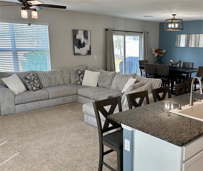 Building Photo - 32860 Brooks Hawk Ln